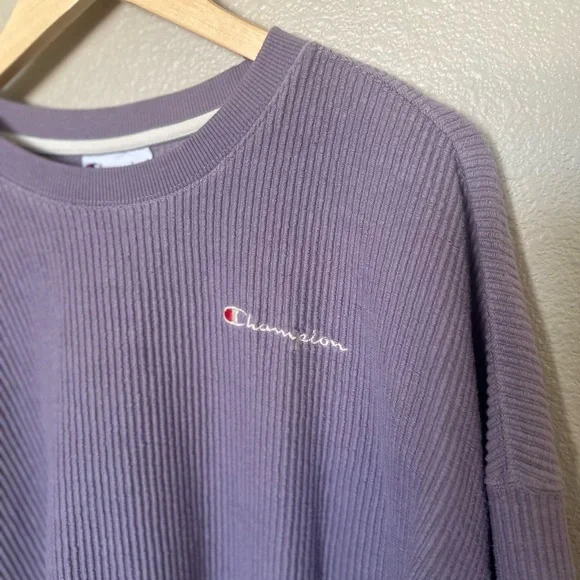 Champion Lavender Athletic Top - Picture 2 of 6